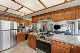 35624 Katona Ct, Yucaipa, CA 92399 - Photo 14