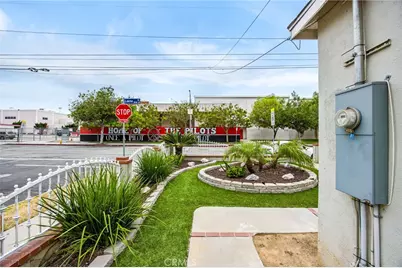 1502 Lakme Avenue, Wilmington, CA 90744 - Photo 4