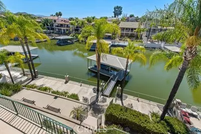 30181 Swan Point, Canyon Lake, CA 92587 - Photo 2