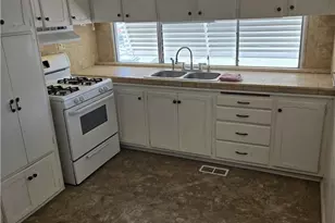 250 Santa Clara, Hemet, CA 92543 - Photo 6