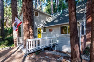 640 Pyramid, Crestline, CA 92325 - Photo 2