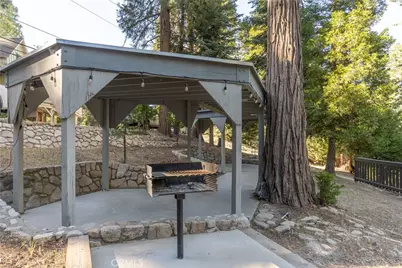 308 Cedarbrook Drive, Twin Peaks, CA 92391 - Photo 50