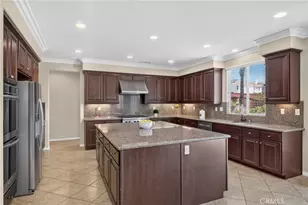 29034 Shorecliff Cir, Menifee, CA 92585 - Photo 4