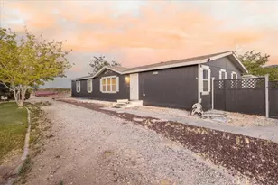 35875 El Dorado St, Lucerne Valley, CA 92356 - Photo 4