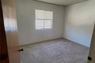 1727 Van Tress, Wilmington, CA 90744 - Photo 16