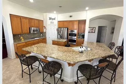 14170 Durazno, Chino, CA 91710 - Photo 10