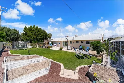906 Thomas Avenue, Redlands, CA 92374 - Photo 24