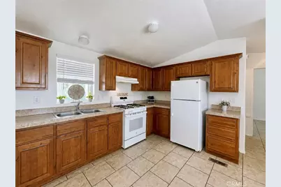 12995 6th #3, Yucaipa, CA 92399 - Photo 6