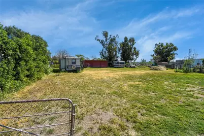 14664 Walters, Jurupa, CA 92880 - Photo 4
