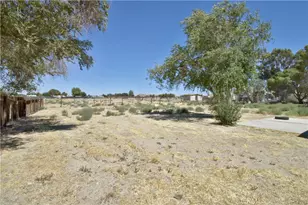 40570 159th St, Lancaster, CA 93535 - Photo 20
