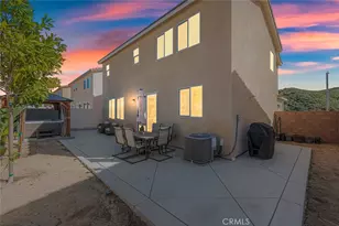 26319 Gentry Ave, Corona, CA 92883 - Photo 2