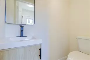 18087 San Bernardino, Bloomington, CA 92316 - Photo 32