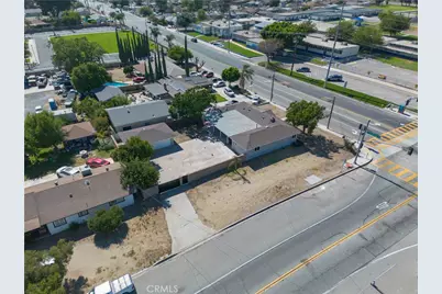 18087 San Bernardino, Bloomington, CA 92316 - Photo 12