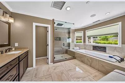 21 W Hilton Avenue, Redlands, CA 92373 - Photo 20