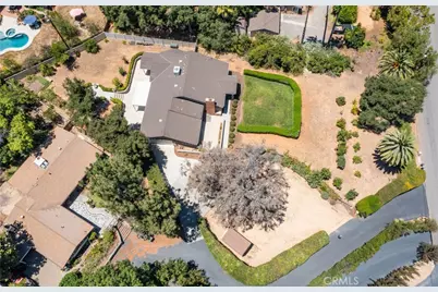 21 W Hilton Avenue, Redlands, CA 92373 - Photo 38