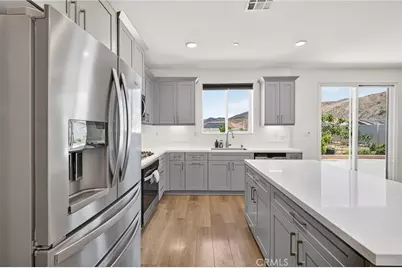 8010 Sorrento, Highland, CA 92346 - Photo 22