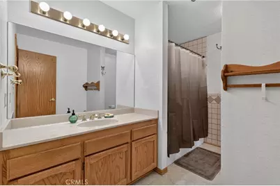 1039 Lausanne, Crestline, CA 92325 - Photo 16