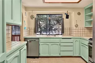 1039 Lausanne, Crestline, CA 92325 - Photo 8