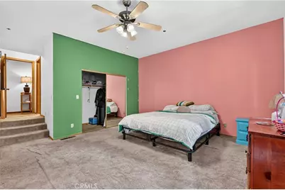 1039 Lausanne, Crestline, CA 92325 - Photo 14