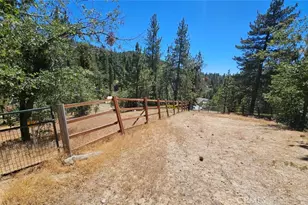 32745 Hilltop, Running Springs, CA 92382 - Photo 46