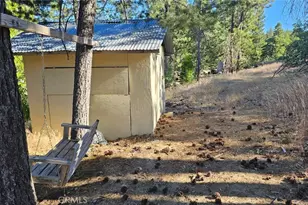 32745 Hilltop, Running Springs, CA 92382 - Photo 40