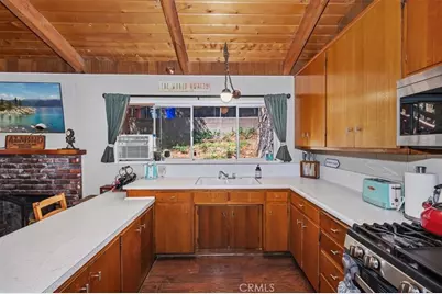 1069 Jungfrau Drive, Crestline, CA 92325 - Photo 12