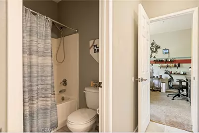 7902 Camino Cielo, Highland, CA 92346 - Photo 36