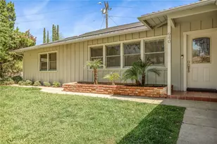940 Carob, Redlands, CA 92373 - Photo 2