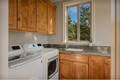 576 S Cumberland, Lake Arrowhead, CA 92352 - Photo 34