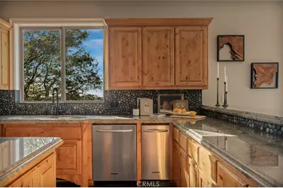 576 S Cumberland, Lake Arrowhead, CA 92352 - Photo 32