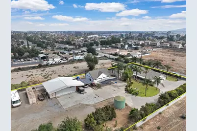 875 Clark, Riverside, CA 92501 - Photo 2