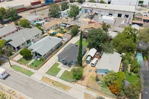 243 W C St, Colton, CA 92324 - Photo 32