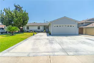 2501 Deodar, Santa Ana, CA 92705 - Photo 42