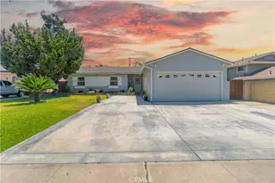 2501 Deodar, Santa Ana, CA 92705 - Photo 2