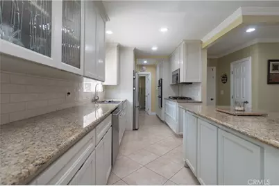 2501 Deodar, Santa Ana, CA 92705 - Photo 16