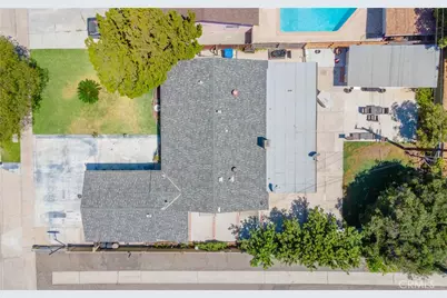 2501 Deodar, Santa Ana, CA 92705 - Photo 48