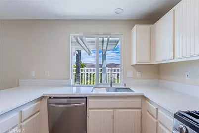 13302 Knollwood Drive, Corona, CA 92883 - Photo 6