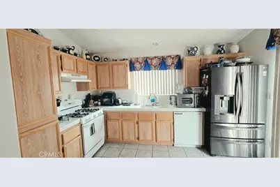 14758 Sandstone, Adelanto, CA 92301 - Photo 4