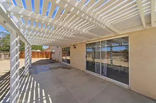 15636 Amber Pointe, Victorville, CA 92394 - Photo 36