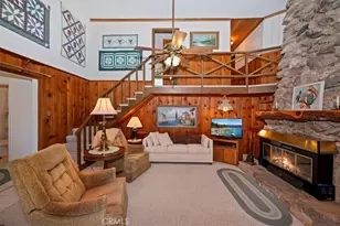 563 E Victoria Ct, Lake Arrowhead, CA 92352 - Photo 8