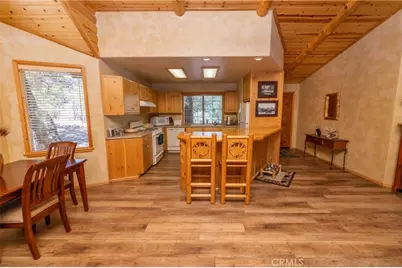 617 Villa Grove, Big Bear City, CA 92314 - Photo 8