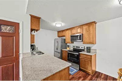 2500 San Gabriel #306, Corona, CA 92882 - Photo 6