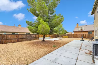 12946 Dos Palmas, Victorville, CA 92392 - Photo 40