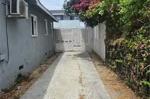 1201 E 78th St, Los Angeles, CA 90001 - Photo 2