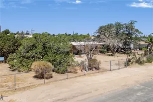 38484 Foothill Rd, Lucerne Valley, CA 92356 - Photo 4