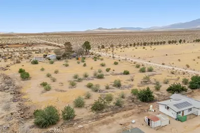 38484 Foothill Road, Lucerne Valley, CA 92356 - Photo 40