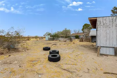 38484 Foothill Road, Lucerne Valley, CA 92356 - Photo 20
