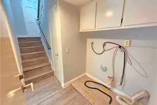 11107 Arminta Street, Los Angeles, CA 91352 - Photo 14