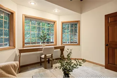 24376 Horst Drive, Crestline, CA 92325 - Photo 14