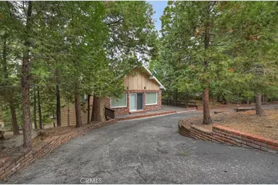 556 Pioneer, Lake Arrowhead, CA 92352 - Photo 2